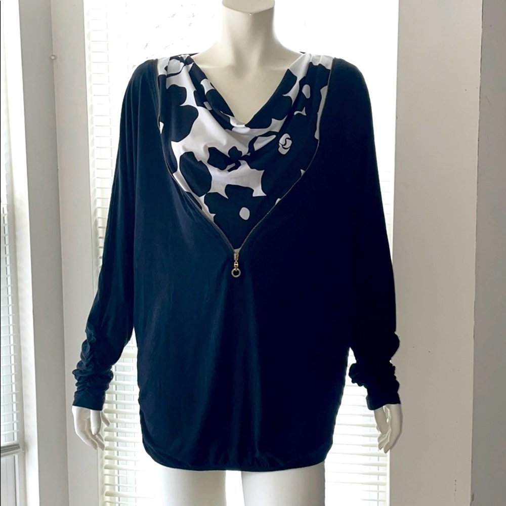 Women’s blouse